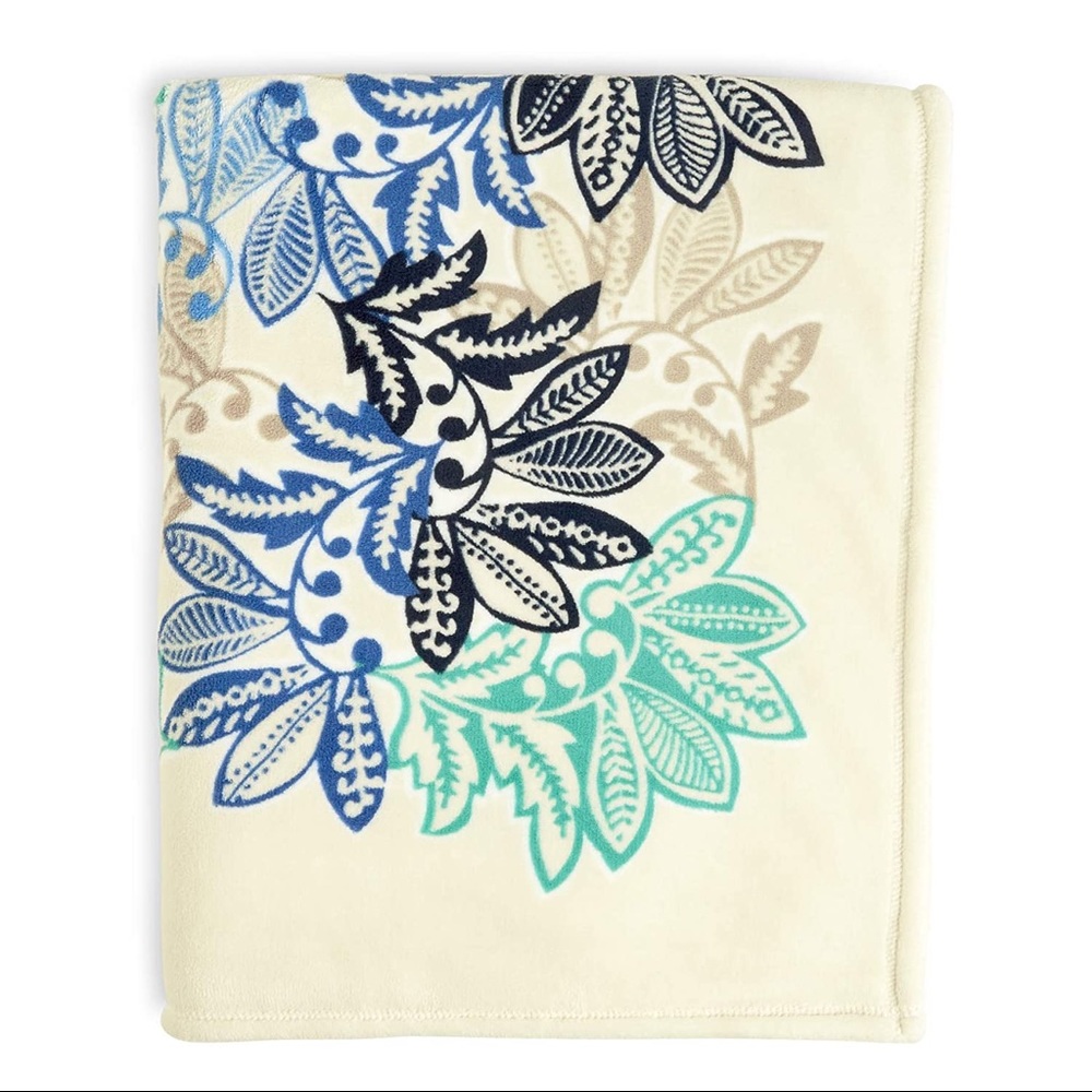 Plush throw blanket- Santiago
